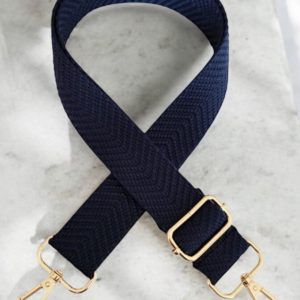 Bandoulière sangle large à motifs chevrons bleu marine mousquetons dorés - Le Petit Placard