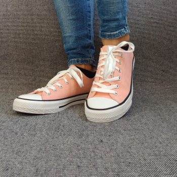 Chaussures baskets basses toile rose saumon style converse