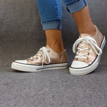Chaussures baskets basses champagne métallisées type converse