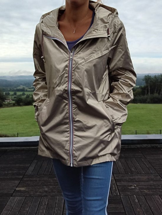 Imperméable fine doublure couleur Doré mi-long mi-saison Marque Laura Jo - Le Petit Placard