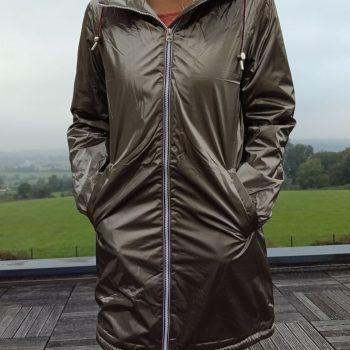 Imperméable long fourré en fausse fourrure cordon tricolore Marque Laura Jo Couleur Bronze - Curvy - Le Petit Placard