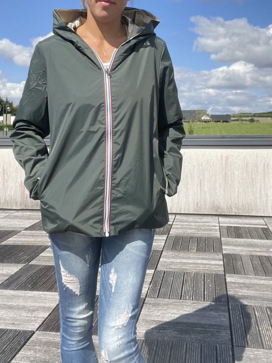 Imperméable réversible court sans garnissage ouate marque Laura Jo couleur Vert forêt/Doré - Le Petit Placard