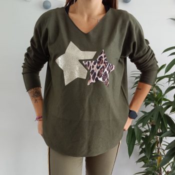 Pull maille vert kaki à étoiles léopard et doré