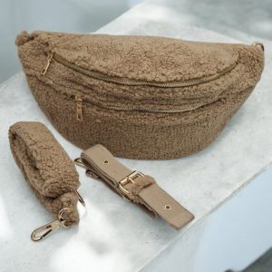 Sac banane XL peluche moumoute beige taupe avec bandouliere moumoute - Le Petit Placard