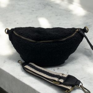 Sac banane XL peluche moumoute noir - Le Petit Placard
