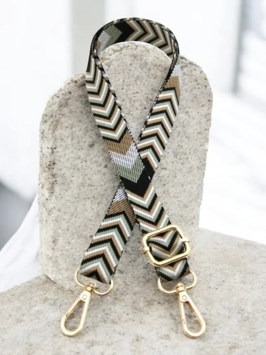 Bandoulière sangle large chevrons palettes de marron, noir, blanc, et vert mousquetons dorés